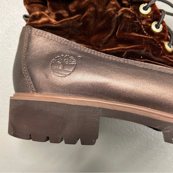 Timberland Velvet Boots Bronze Leather Lug Sole Gold Hardware Womens Size 8.5 - Picture 3 of 8